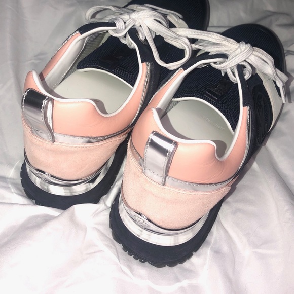 LV Sneakers - Picture 4 of 4